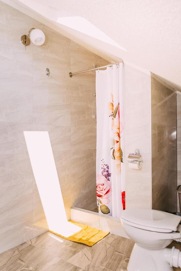 Apartmani Markesic Ramsko Jezero Prozor Exterior photo